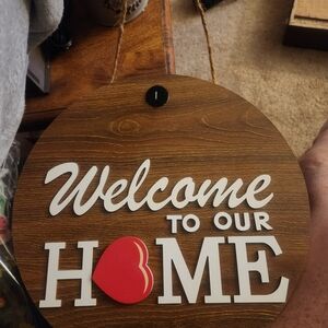 Wooden Welcome Sign with changeable O spot
